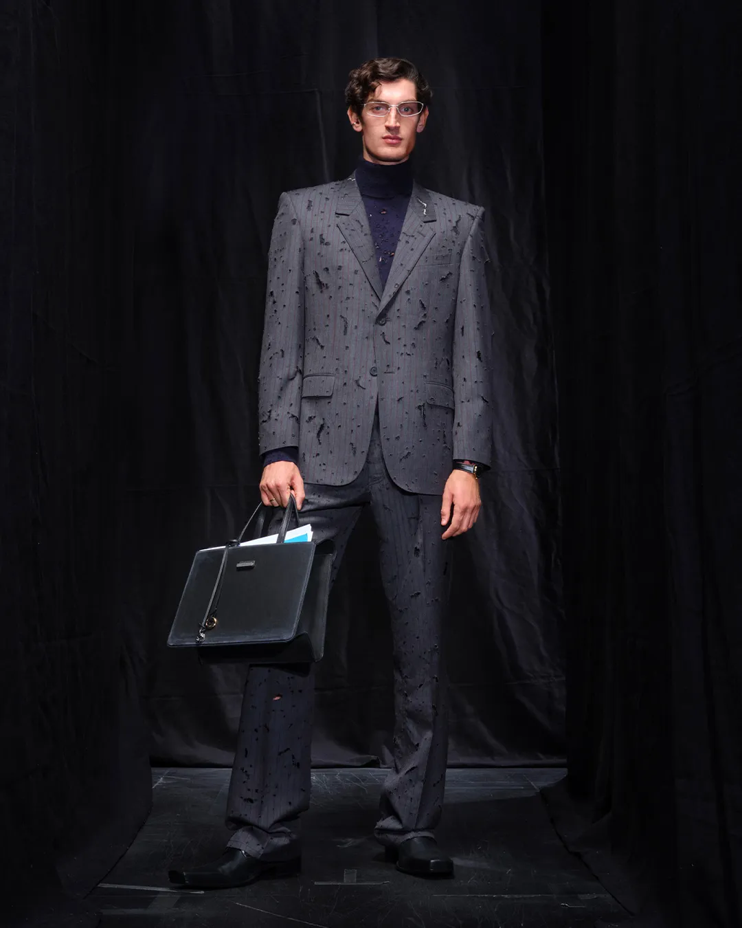 BALENCIAGA-WINTER-25-LOOK-5_AARON.jpg