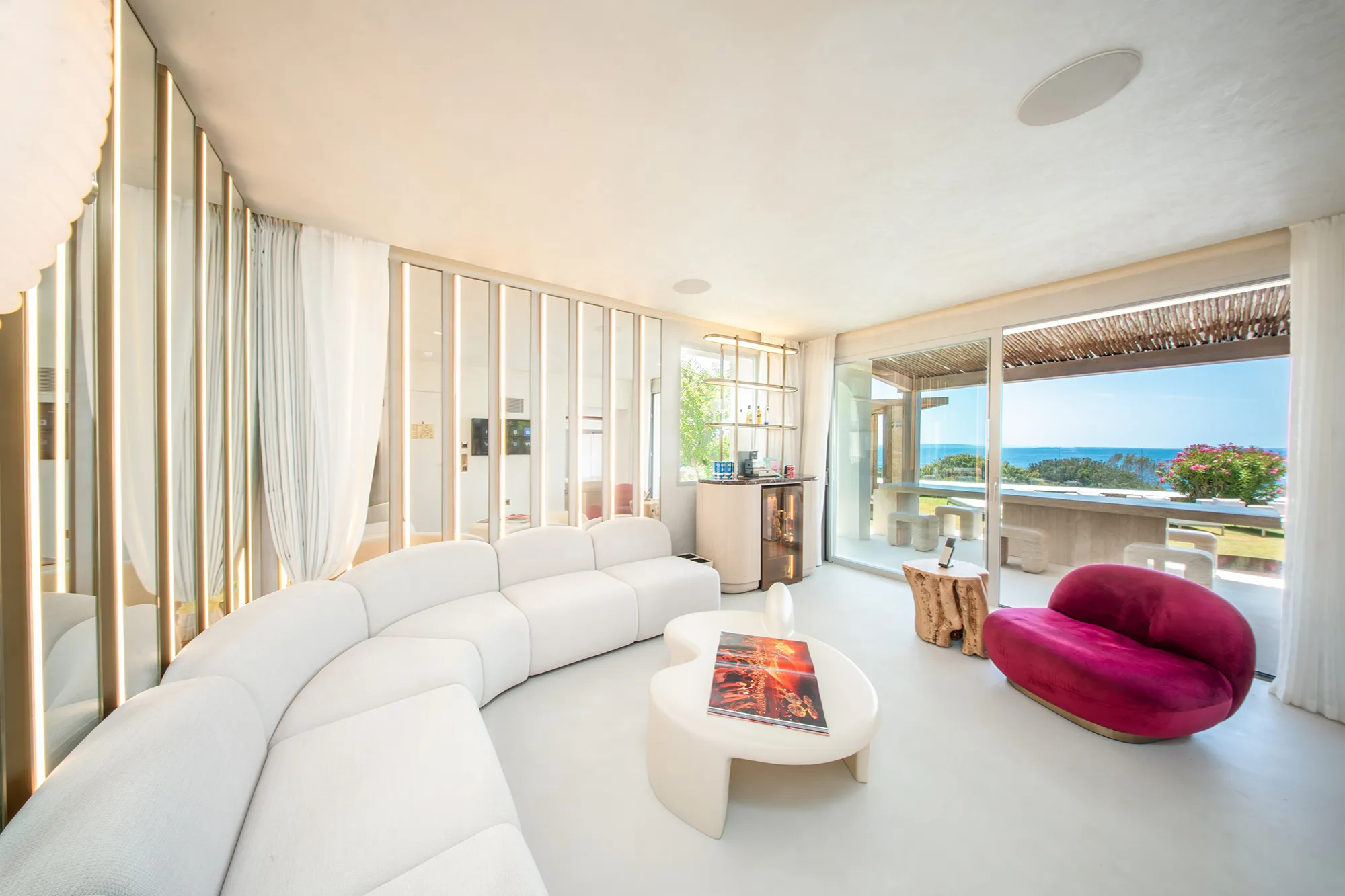 Destino-Five-Ibiza_Cherry-Suite-with-XL-Pool-1-.jpg