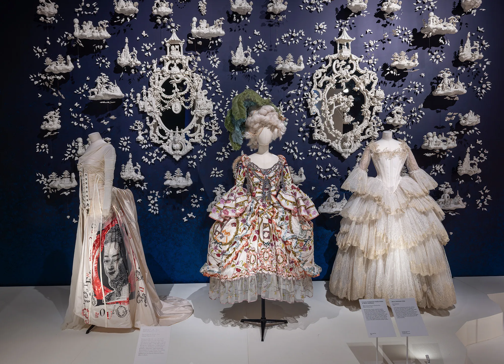 Victoria-and-Albert-Museum-London-10.jpg