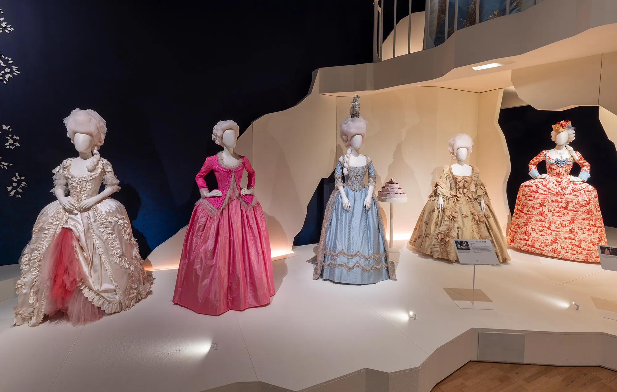 Victoria-and-Albert-Museum-London-11.jpg