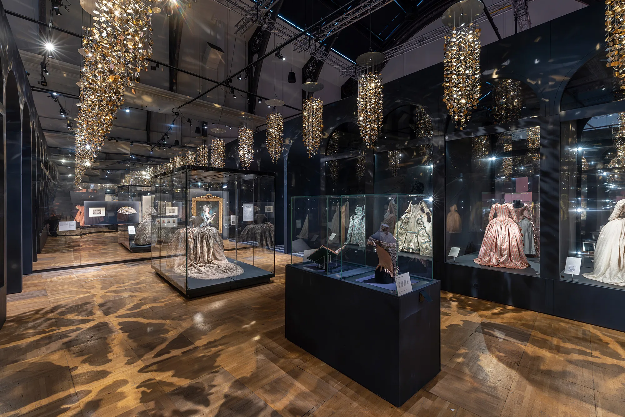 Victoria-and-Albert-Museum-London-3.jpg