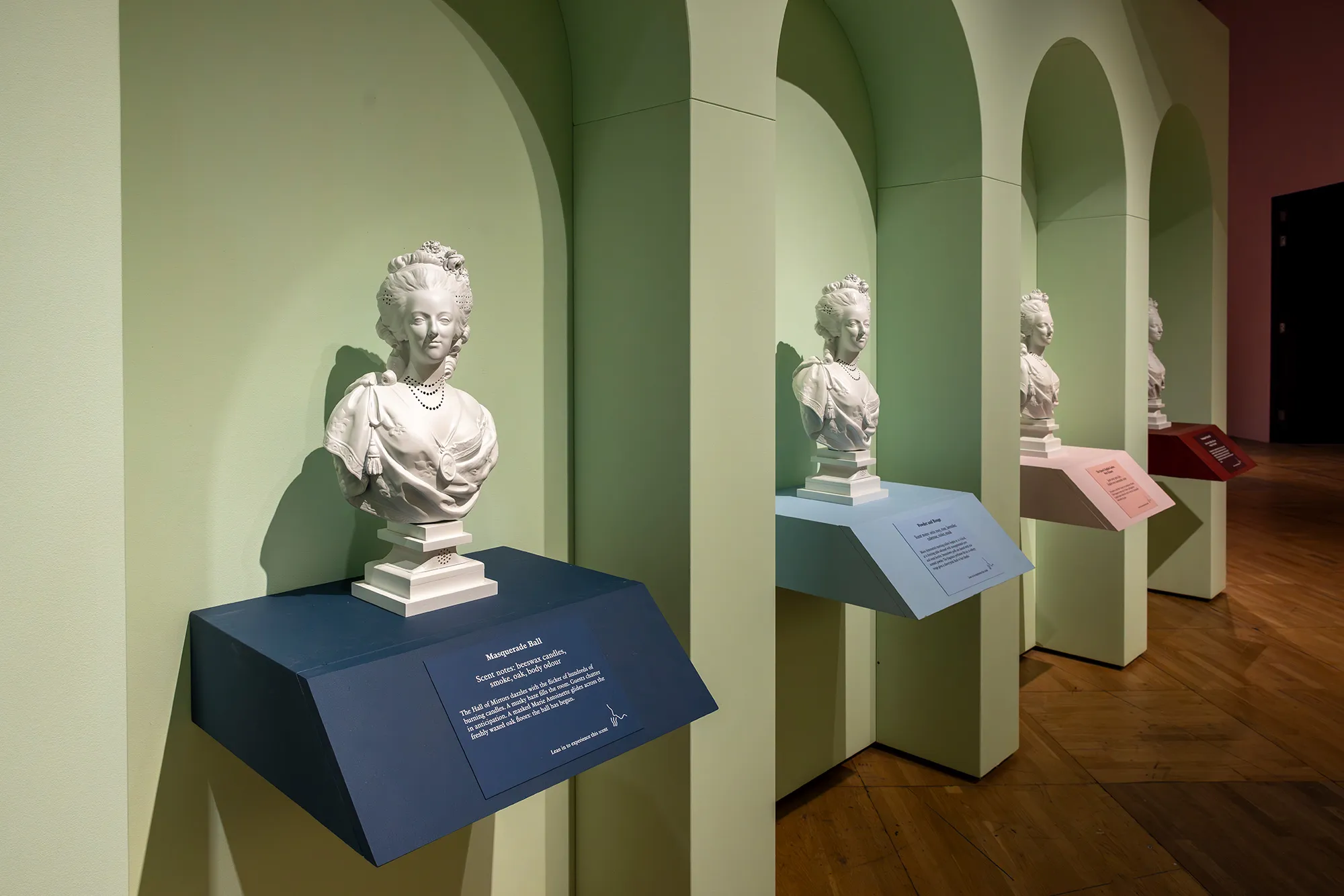 Victoria-and-Albert-Museum-London-8.jpg